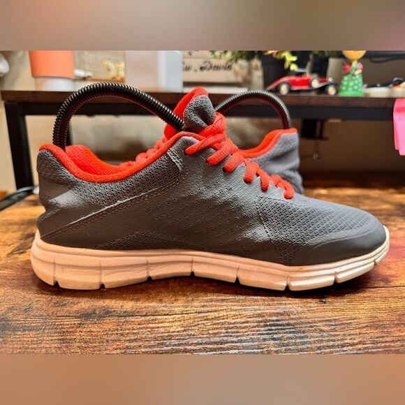 FILA Athletic Running Shoes Gray/‎ Orange Size 9 - Picture 5 of 10